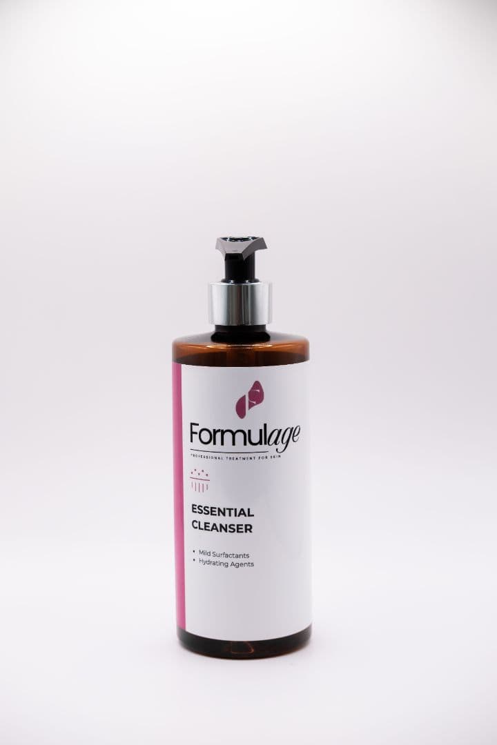 In-Salon Essential Cleanser